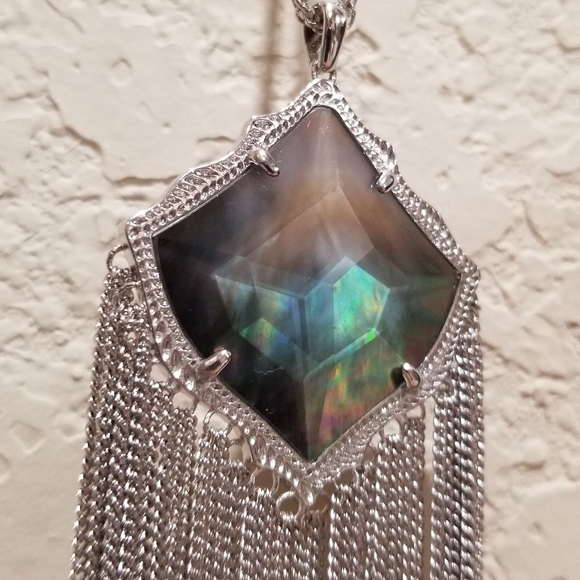 Rare Kendra Scott Black Mother of Pearl Necklace - Picture 5 of 7